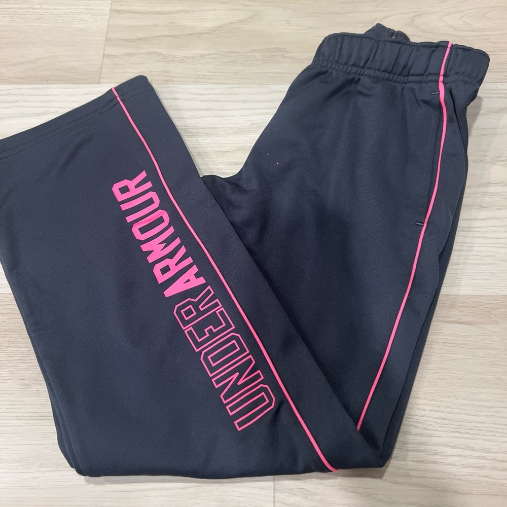 under armour dark gray with hot pink girls youth small sweatpants